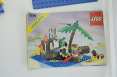 Lego Shipwreck Island (6260)