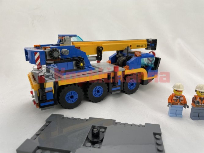 Lego Mobile Crane (60324)