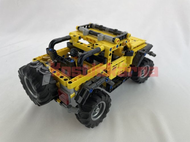 Lego Jeep Wrangler (42122)