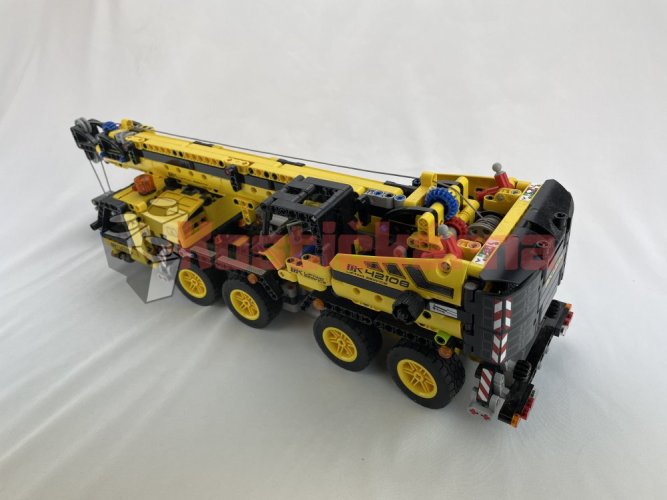 Lego Mobile Crane (42108)