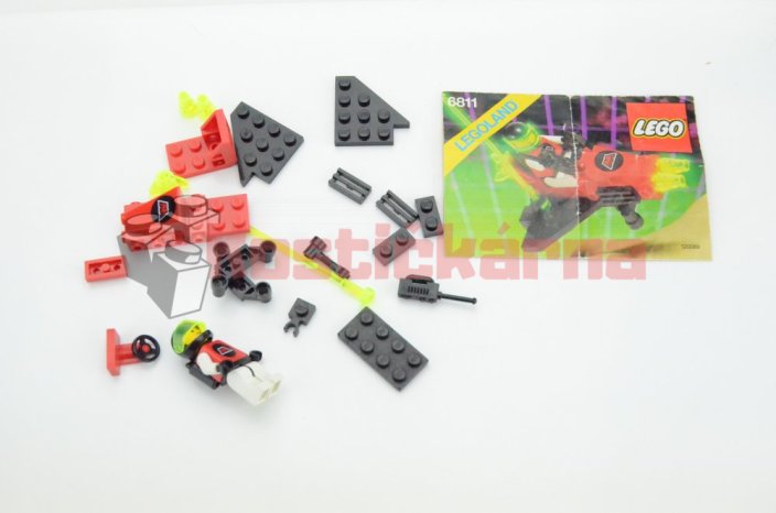 Lego Pulsar Charger (6811)