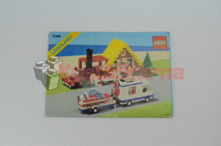 Lego Holiday Home with Caravan (6388)