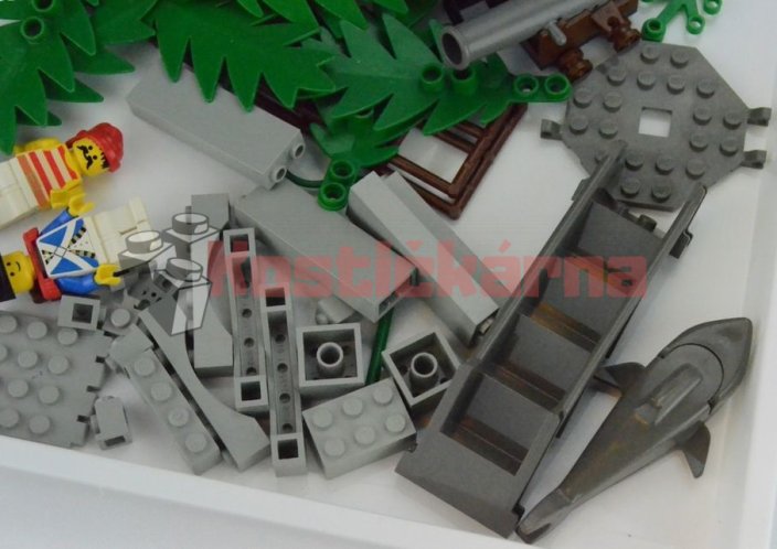 Lego Forbidden Island (6270)