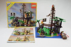 Lego Forbidden Island (6270)