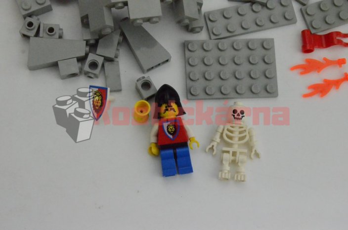 Lego Skeleton Surprise (6036)