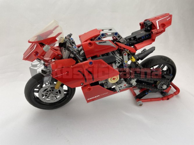 Lego  Ducati Panigale V4 R (42107)