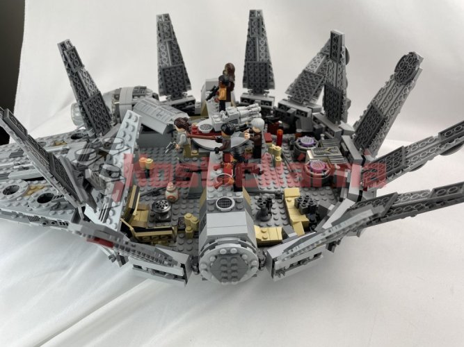Lego Millennium Falcon (75105)