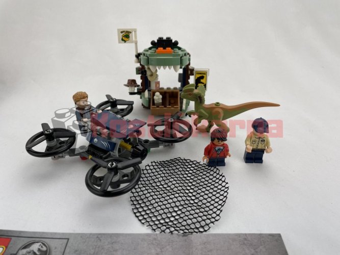 Lego Dilophosaurus on the Loose (75934)