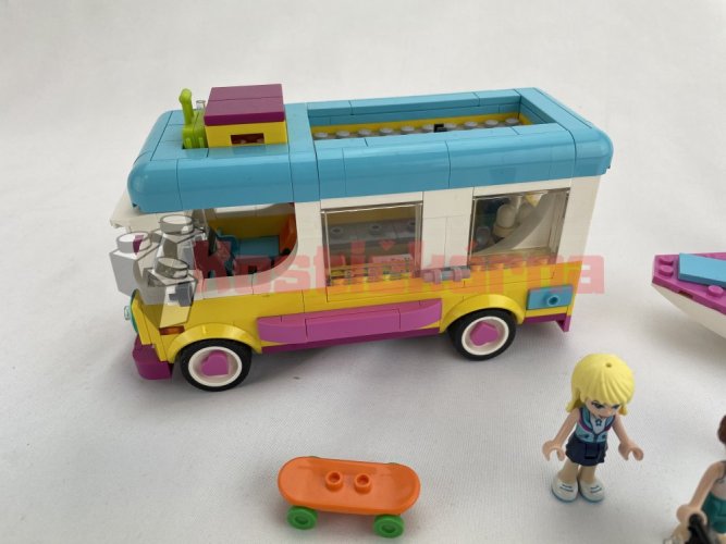 Lego Forest Camper Van and Sailboat (41681)