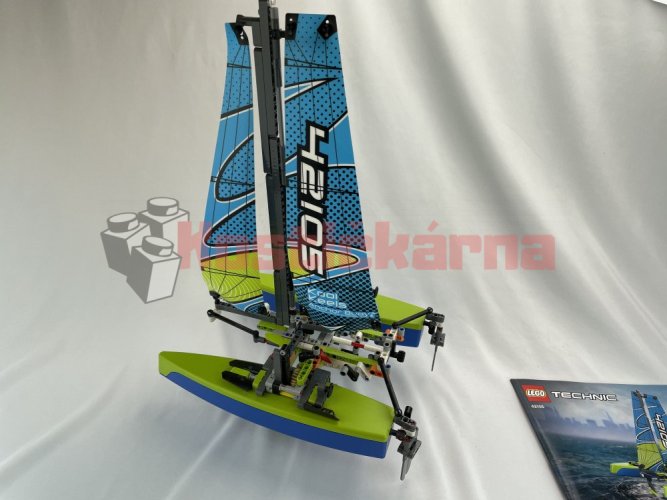 Lego Catamaran (42105)