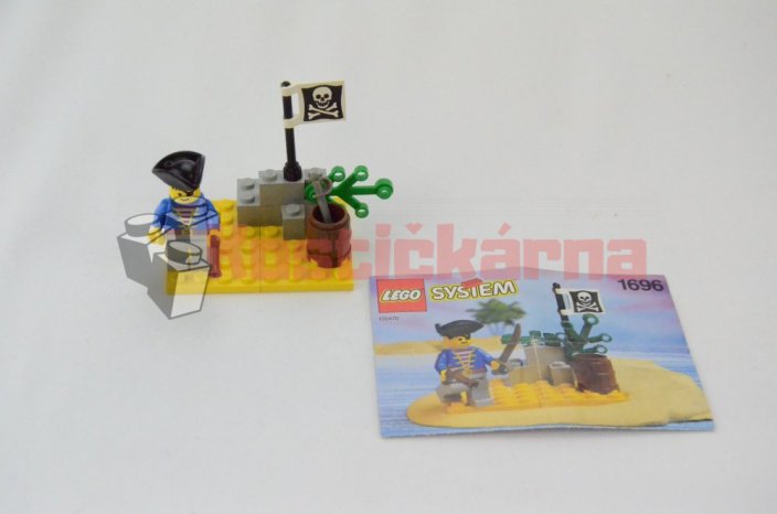 Lego Pirate Lookout (1696)