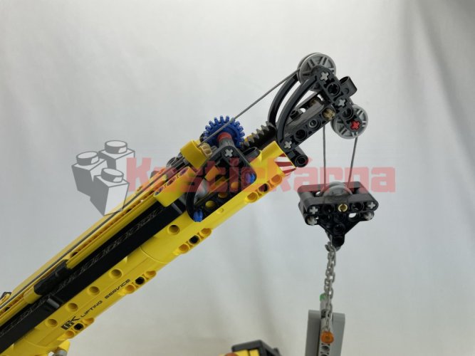 Lego Mobile Crane (42108)