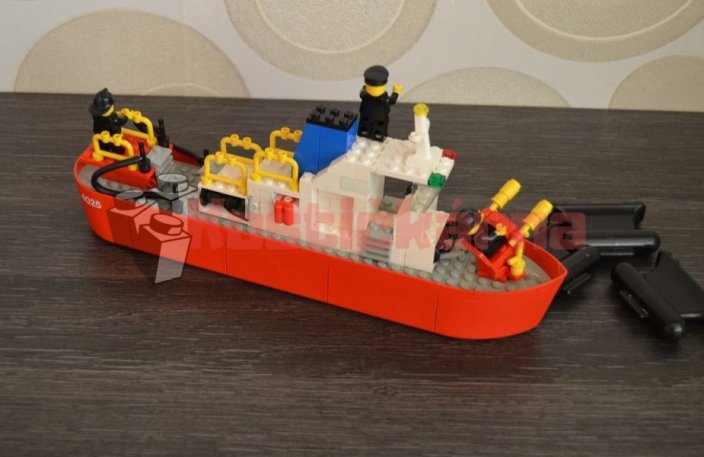 Lego Fire Boat (4025)