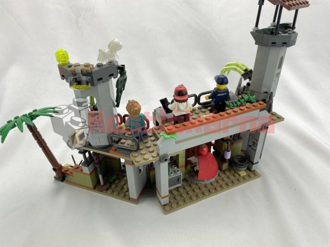 Lego Newbury Abandoned Prison (70435)