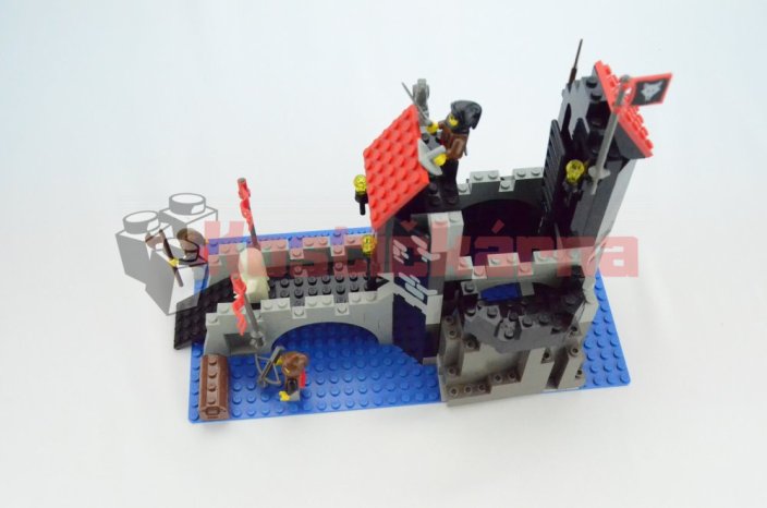 Lego Wolfpack Tower (6075)