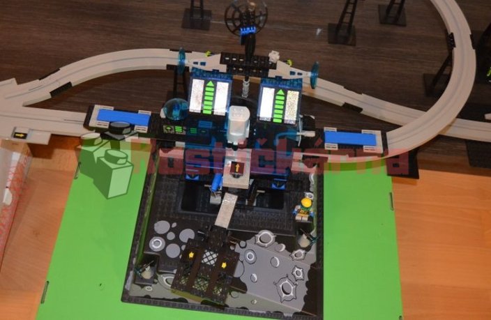 Lego Monorail Transport Base (6991)