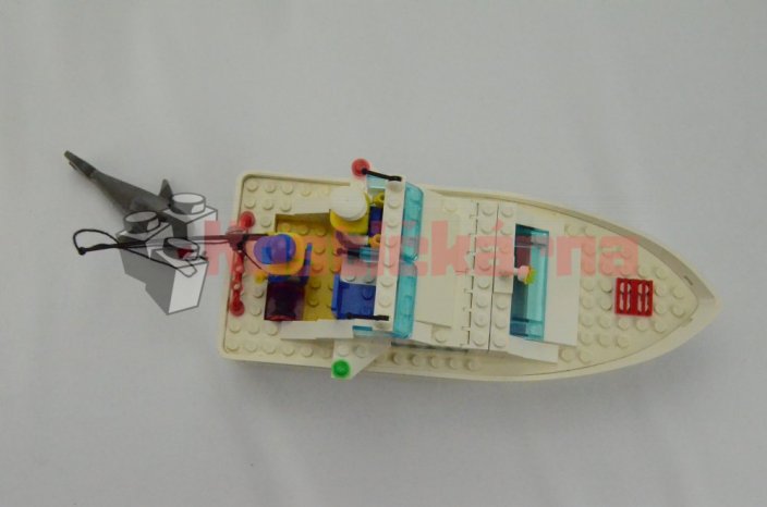 Lego cabin cruiser shop