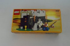 Lego  Skeleton Surprise (6036)