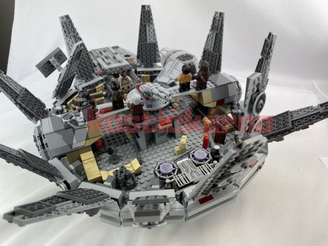 Lego Millennium Falcon (75105)