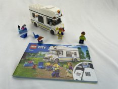 Lego Holiday Camper Van (60283)