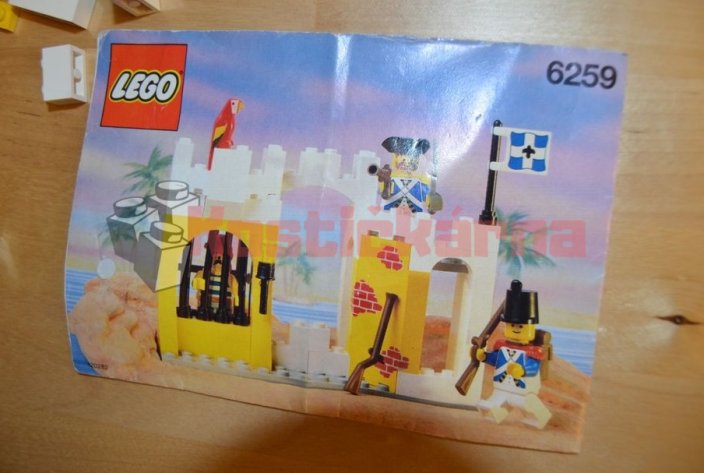 Lego Broadside's Brig (6259)
