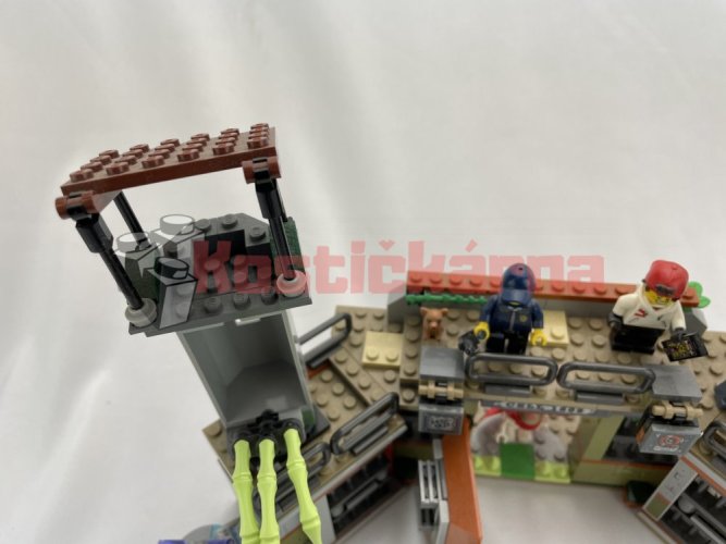 Lego Newbury Abandoned Prison (70435)