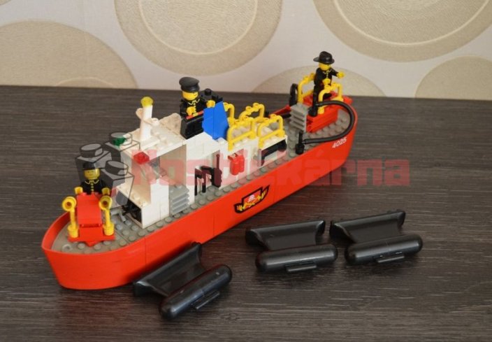 Lego Fire Boat (4025)