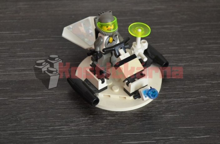 Lego Hovertron (6815)