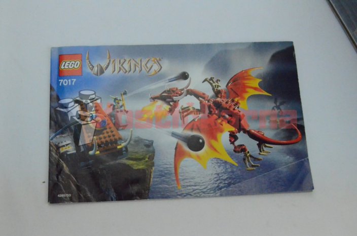 Lego Viking Catapult versus the Nidhogg Dragon (7017)