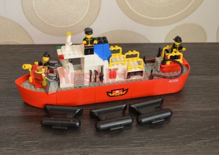 Lego Fire Boat (4025)